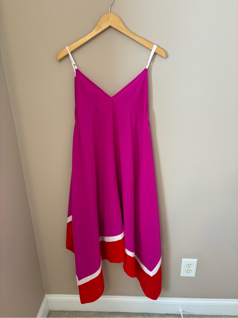 TCEC Magenta and Red Handkerchief Hem Slip Dress with White Trim Sz Sm - Picture 5 of 7
